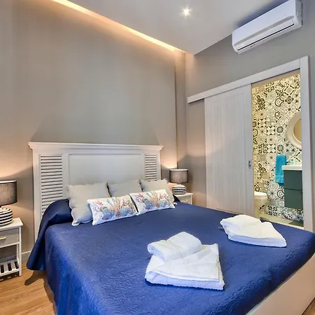 Amazing 4-bedroom Town House With Jacuzzi Sliema