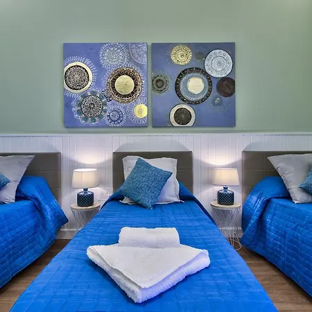 Amazing 4-bedroom Town House With Jacuzzi Sliema