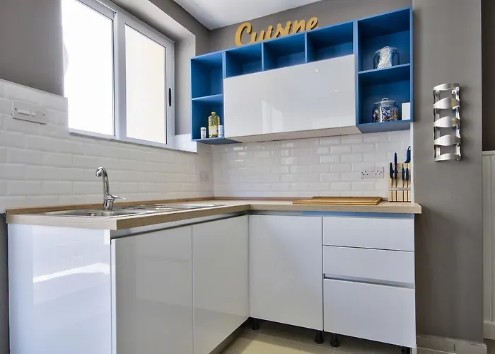 Holiday home Spacious 4Br Sliema House With Rooftop Jacuzzi Sliema